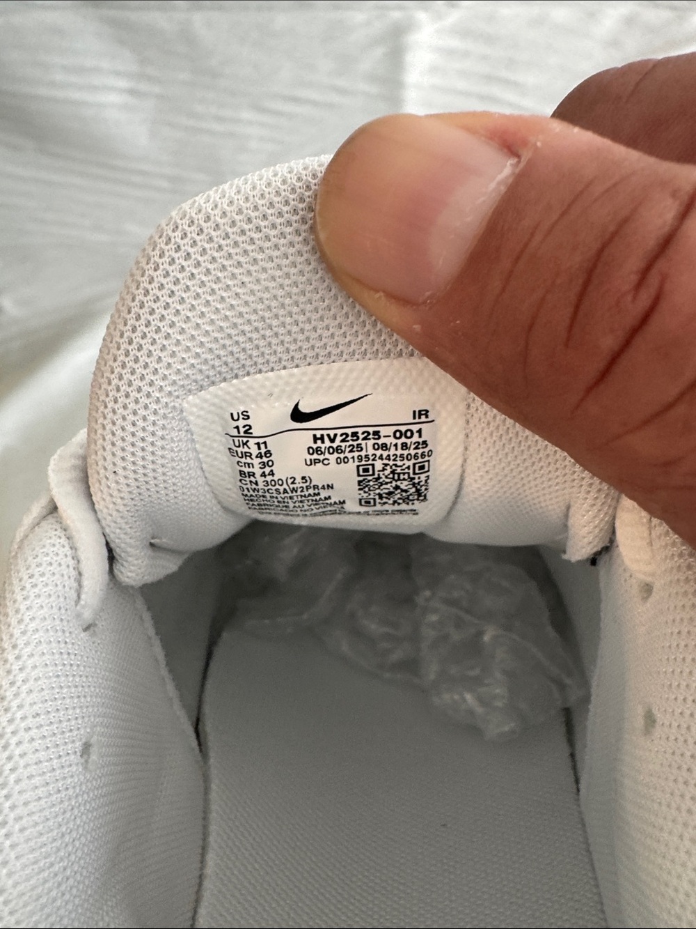 New! Nike Air Max Plus “Holographic Iridescent” Silver/White Trainers - Picture 9 of 9